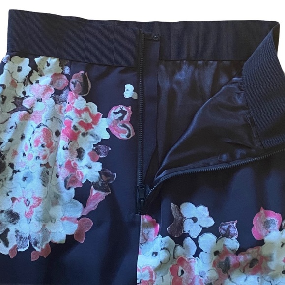 Milly Black Pink Floral Pencil Office Skirt - Picture 5 of 7